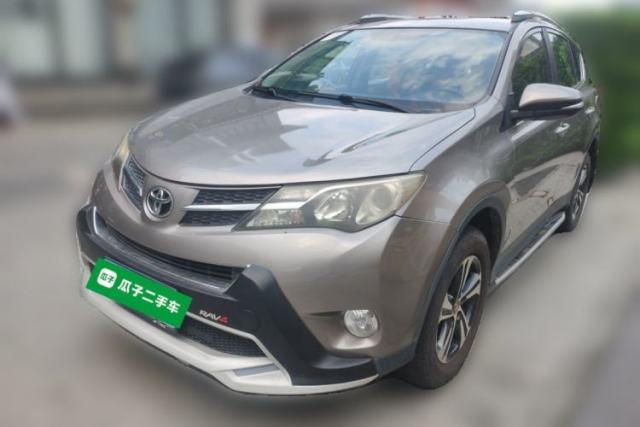 Used Toyota RAV4 2015 2.0L CVT Two-Wheel Drive Urban Edition