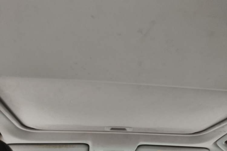 Used Toyota RAV4 2015 2.0L CVT Two-Wheel Drive Fashion Edition Headliner