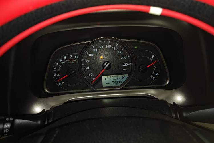 Used Toyota RAV4 2015 2.0L CVT Two-Wheel Drive Fashion Edition Instrument Cluster