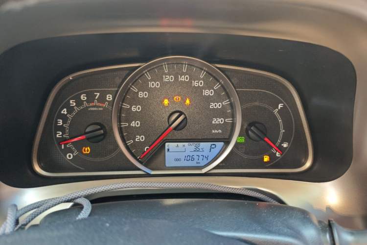 Used Toyota RAV4 2015 2.5L Automatic 4x4 Elite Edition Instrument Cluster
