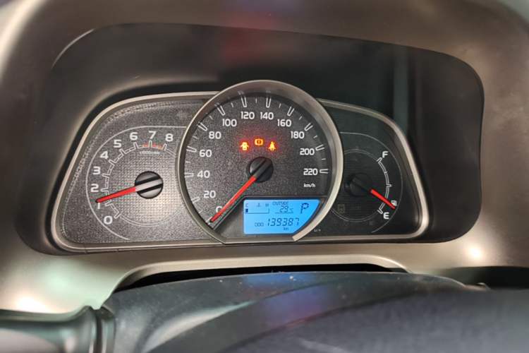 Used Toyota RAV4 2015 2.0L CVT Two-Wheel Drive Fashion Edition Instrument Cluster