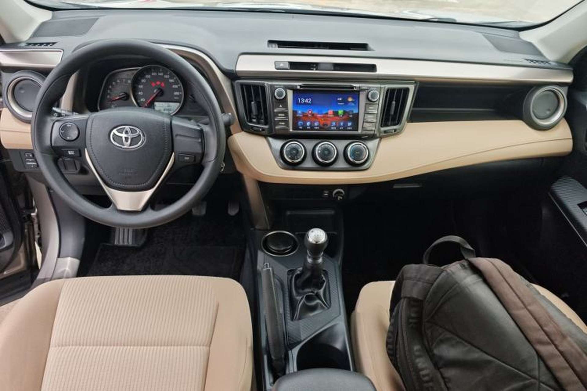 Used Toyota RAV4 2015 2.0L Manual Two-Wheel Drive Urban Edition Interior 2