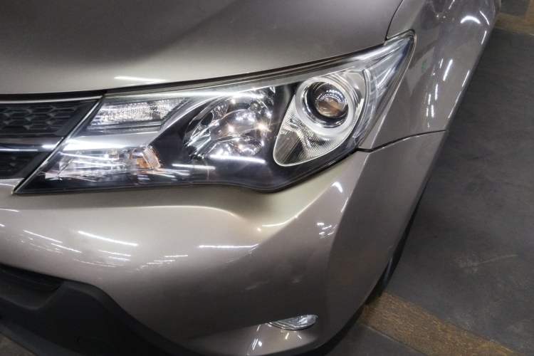 Used Toyota RAV4 2015 2.0L CVT Two-Wheel Drive Fashion Edition Left Front Headlight