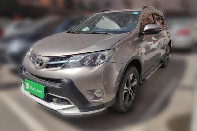 Used Toyota RAV4 2015 2.0L CVT Two-Wheel Drive Fashion Edition