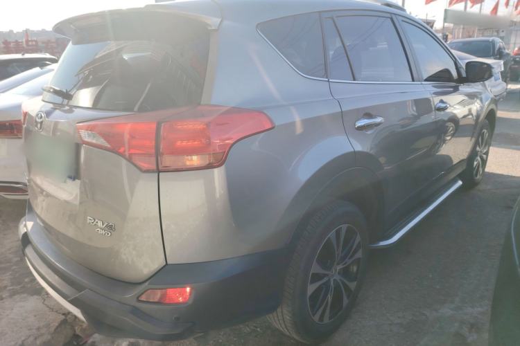 Used Toyota RAV4 2015 2.5L Automatic 4x4 Elite Edition Rear Right 45 Deg