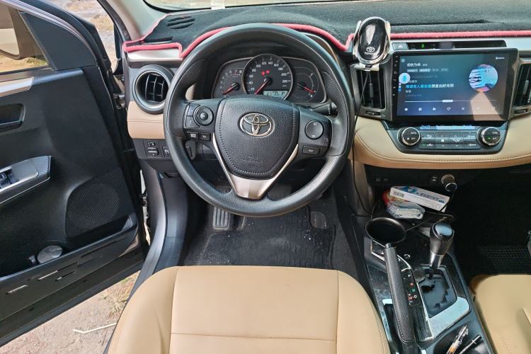 Used Toyota RAV4 2015 2.0L CVT Two-Wheel Drive Fashion Edition Steering Wheel