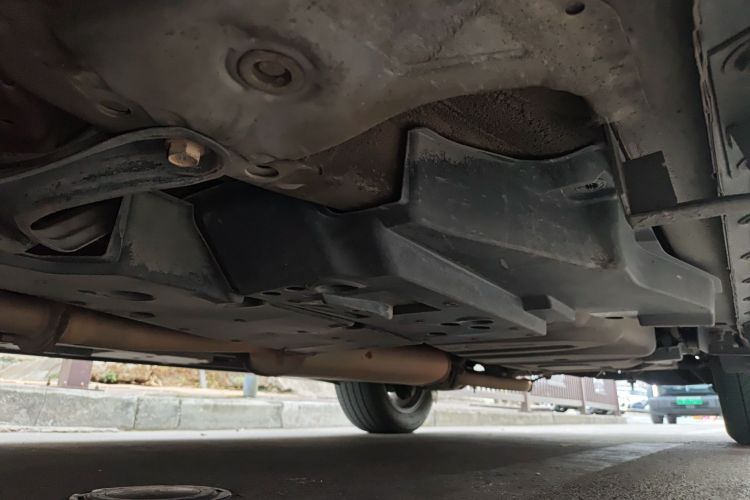 Used Toyota RAV4 2015 2.5L Automatic 4x4 Elite Edition Chassis Front Left