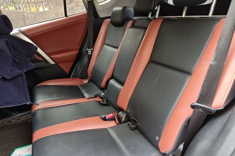 Used Toyota RAV4 2015 2.5L Automatic 4x4 Elite Edition Left Rear Seat