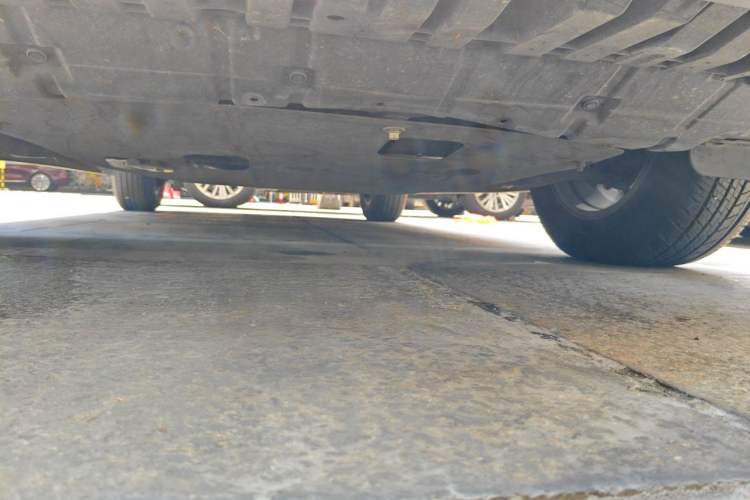Used Toyota RAV4 2015 2.0L CVT Two-Wheel Drive Urban Edition Chassis Front
