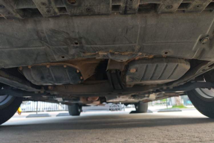 Used Toyota RAV4 2015 2.0L CVT Two-Wheel Drive Fashion Edition Chassis Front