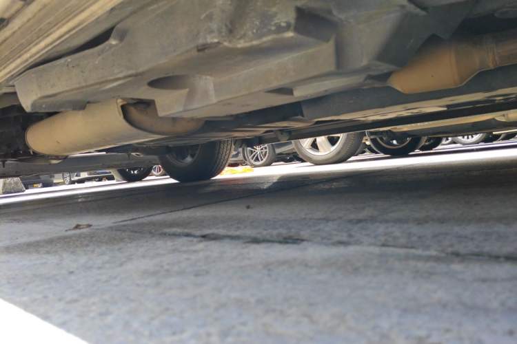 Used Toyota RAV4 2015 2.0L CVT Two-Wheel Drive Urban Edition Chassis Front Right