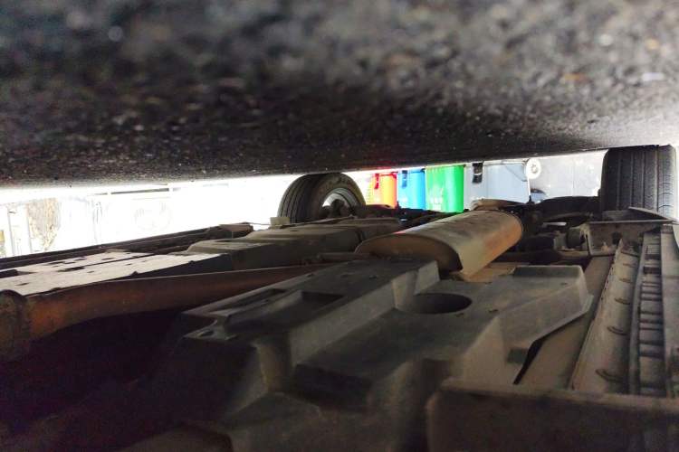 Used Toyota RAV4 2015 2.5L Automatic 4x4 Elite Edition Chassis Front Right