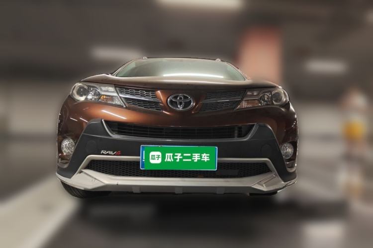 Used Toyota RAV4 2015 2.0L CVT Two-Wheel Drive Fashion Edition Front