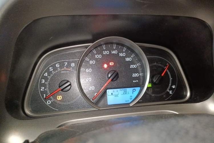 Used Toyota RAV4 2015 2.0L CVT Two-Wheel Drive Fashion Edition Instrument Cluster