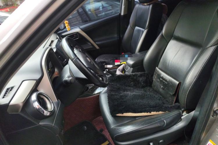 Used Toyota RAV4 2015 2.5L Automatic 4x4 Elite Edition Left Front Seat
