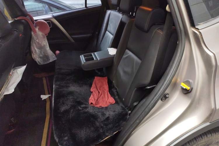 Used Toyota RAV4 2015 2.5L Automatic 4x4 Elite Edition Left Rear Seat