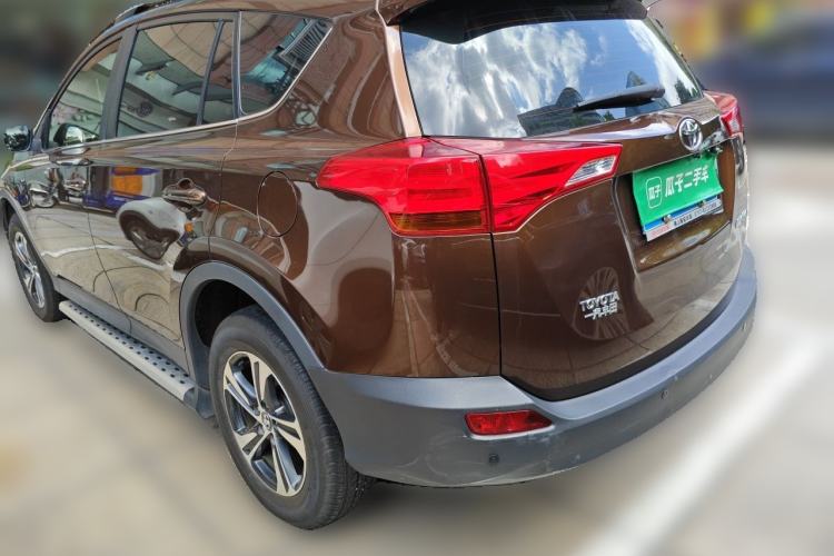 Used Toyota RAV4 2015 2.0L CVT Two-Wheel Drive Urban Edition Rear Left 45 Deg