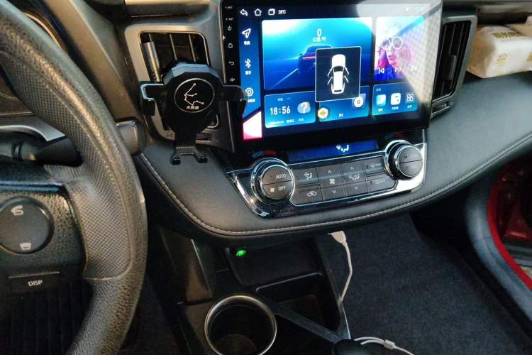 Used Toyota RAV4 2015 2.0L CVT Two-Wheel Drive Fashion Edition Audio And AC Panel