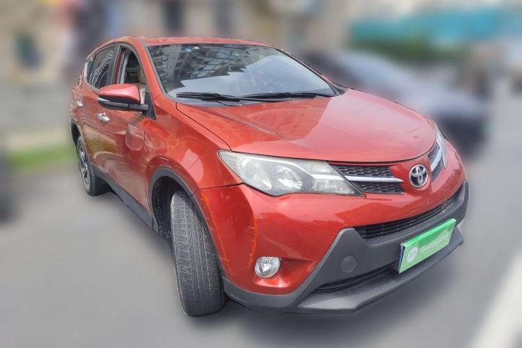 Used Toyota RAV4 2015 2.0L CVT Four-Wheel Drive New Edition Front Right 45 Deg