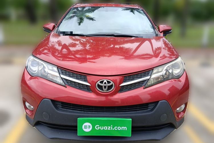Used Toyota RAV4 2015 2.0L CVT Two-Wheel Drive Fashion Edition Front