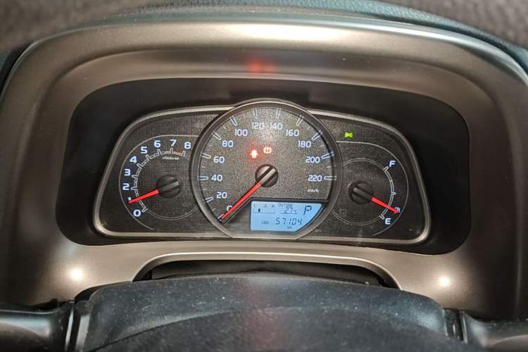 Used Toyota RAV4 2015 2.0L CVT Two-Wheel Drive Fashion Edition Instrument Cluster