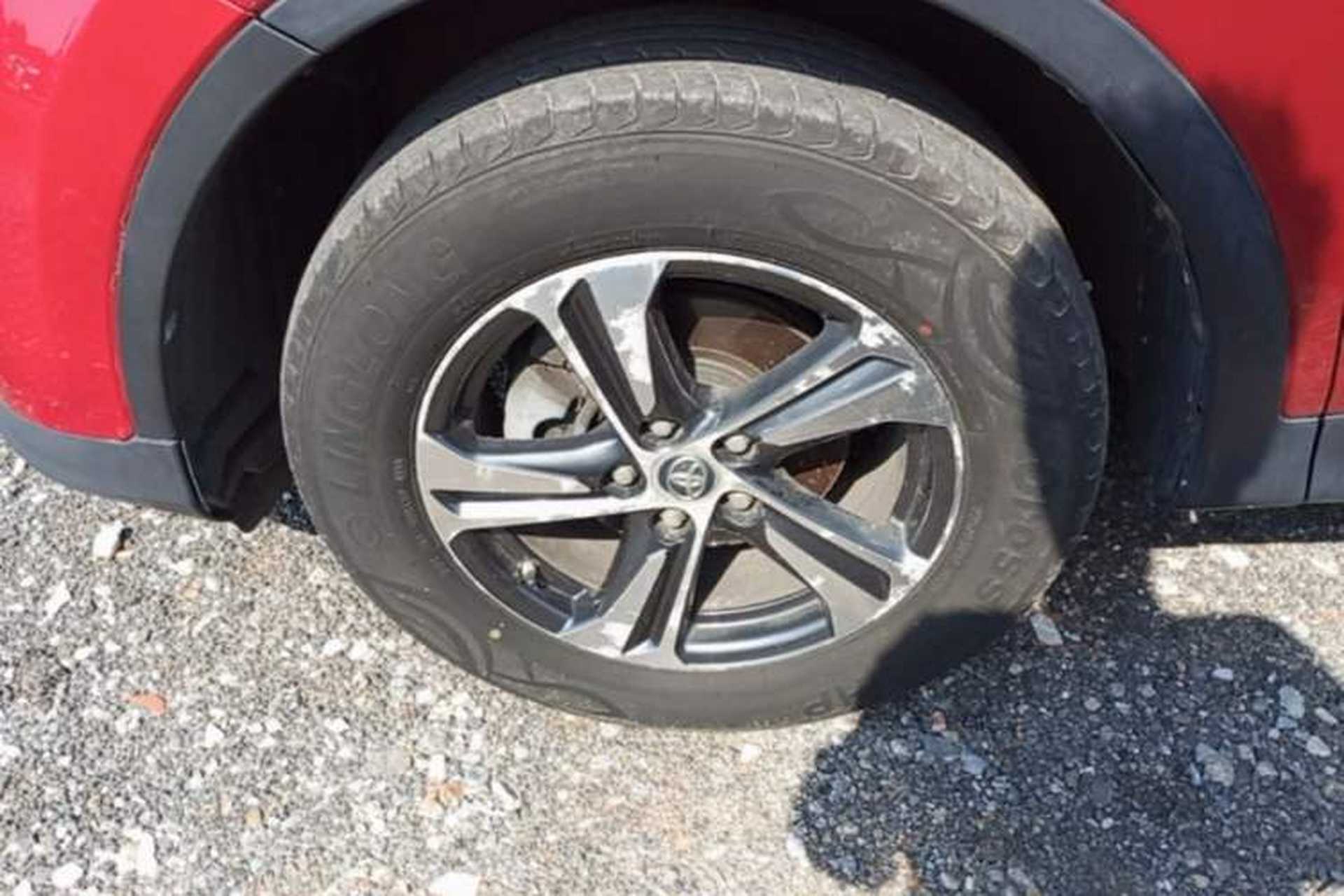 Used Toyota RAV4 2015 2.0L CVT Two-Wheel Drive Fashion Edition Left Front Wheel Hub