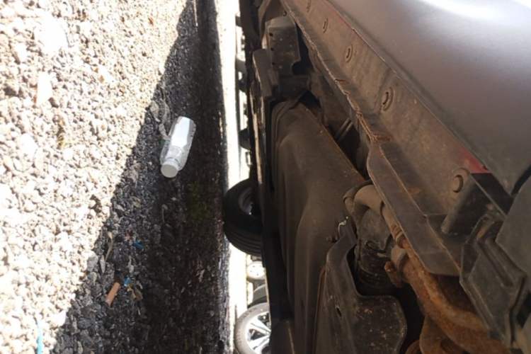 Used Toyota RAV4 2015 2.0L CVT Two-Wheel Drive Fashion Edition Left Side Sill