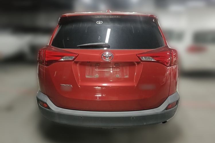 Used Toyota RAV4 2015 2.0L CVT Two-Wheel Drive Fashion Edition Rear