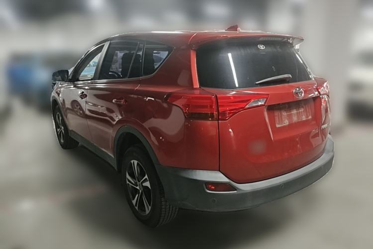 Used Toyota RAV4 2015 2.0L CVT Two-Wheel Drive Fashion Edition Rear Left 45 Deg