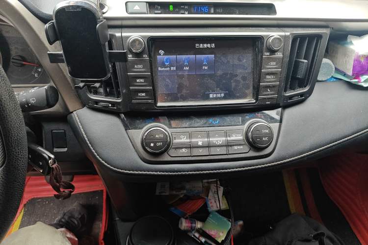 Used Toyota RAV4 2015 2.0L CVT Two-Wheel Drive Fashion Edition Audio And AC Panel