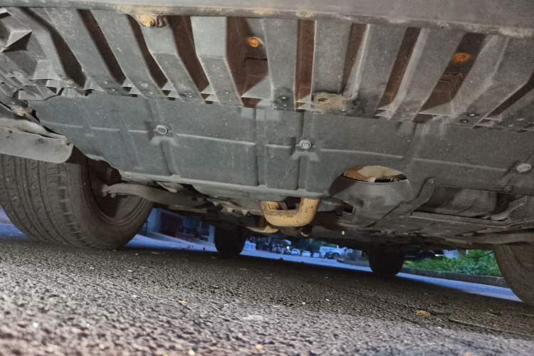 Used Toyota RAV4 2015 2.5L Automatic 4x4 Elite Edition Chassis Front