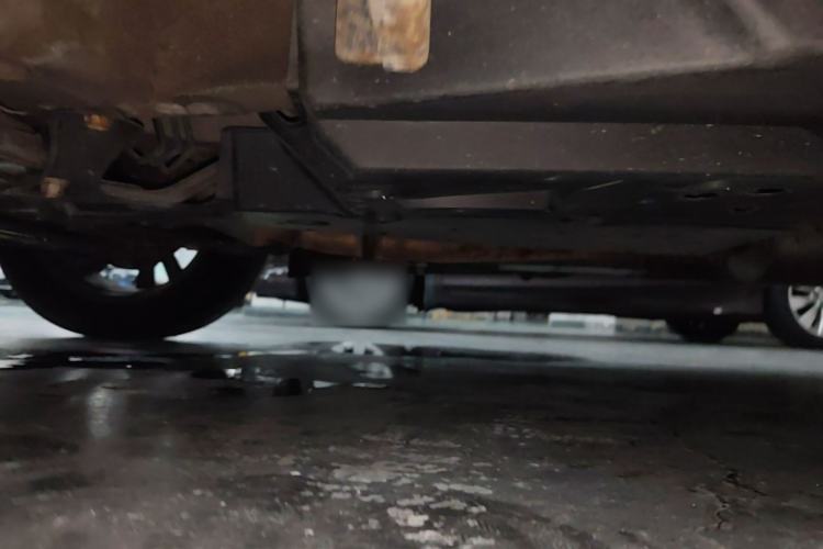 Used Toyota RAV4 2015 2.5L Automatic 4x4 Elite Edition Chassis Front Left