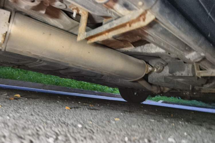 Used Toyota RAV4 2015 2.5L Automatic 4x4 Elite Edition Chassis Rear Right