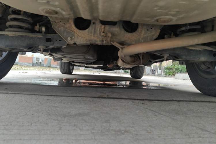 Used Toyota RAV4 2015 2.0L CVT Two-Wheel Drive Fashion Edition Chassis Rear