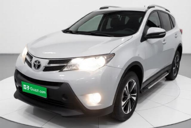 Used Toyota RAV4 2015 2.0L CVT Two-Wheel Drive Fashion Edition
