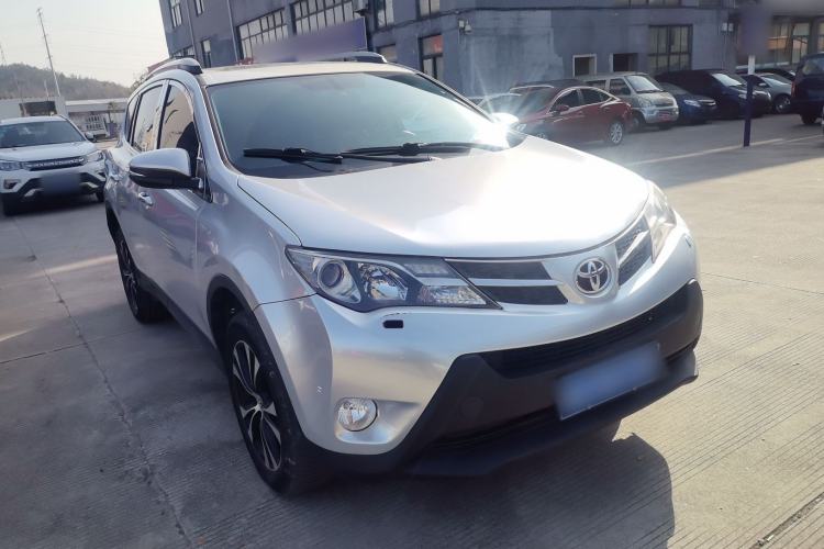 Used Toyota RAV4 2015 2.5L Automatic 4x4 Elite Edition Exterior 1