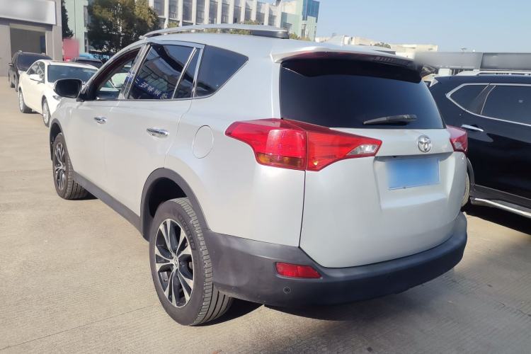 Used Toyota RAV4 2015 2.5L Automatic 4x4 Elite Edition Exterior 2