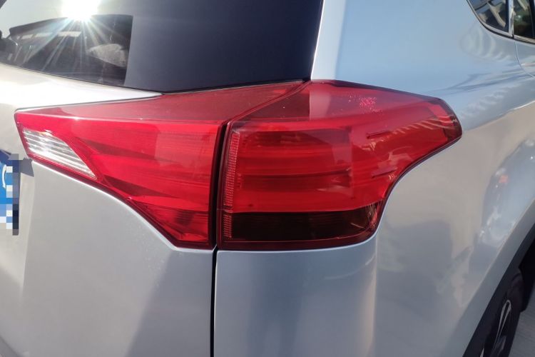 Used Toyota RAV4 2015 2.5L Automatic 4x4 Elite Edition Exterior 3