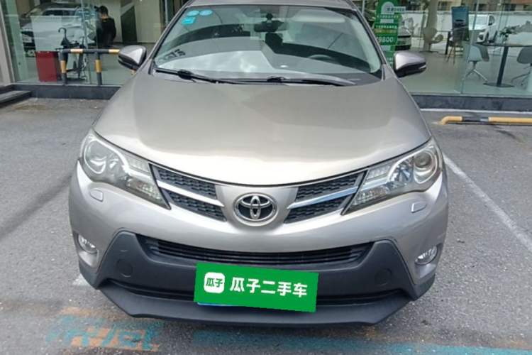 Used Toyota RAV4 2015 2.5L Automatic 4x4 Elite Edition Front