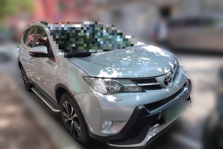 Used Toyota RAV4 2015 2.5L Automatic 4x4 Elite Edition Front Right 45 Deg