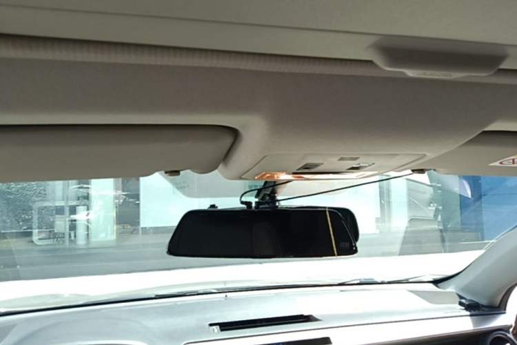 Used Toyota RAV4 2015 2.5L Automatic 4x4 Elite Edition Headliner