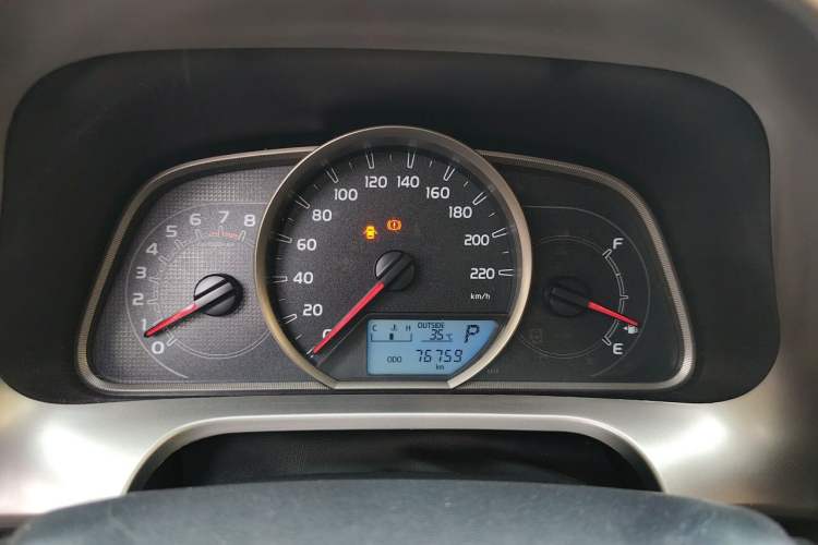 Used Toyota RAV4 2015 2.0L CVT Two-Wheel Drive Fashion Edition Instrument Cluster