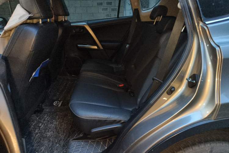 Used Toyota RAV4 2015 2.5L Automatic 4x4 Elite Edition Left Rear Seat