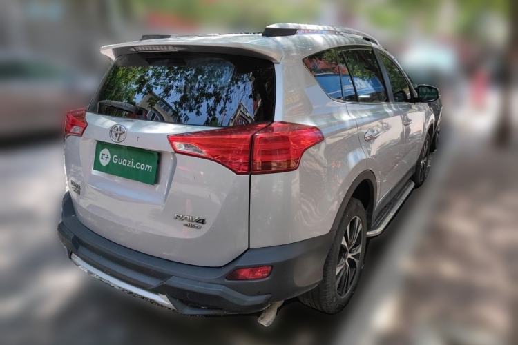 Used Toyota RAV4 2015 2.5L Automatic 4x4 Elite Edition Rear Right 45 Deg
