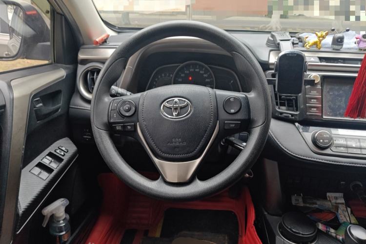 Used Toyota RAV4 2015 2.0L CVT Two-Wheel Drive Fashion Edition Steering Wheel