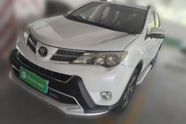 Used Toyota RAV4 2015 2.0L CVT Two-Wheel Drive Fashion Edition
