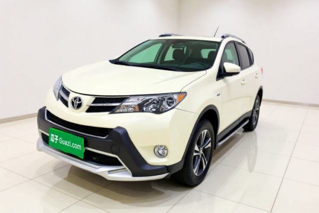 Used Toyota RAV4 2015 2.0L CVT Two-Wheel Drive Fashion Edition