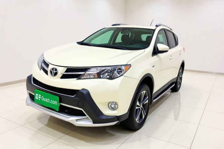 Used Toyota RAV4 2015 2.0L CVT Two-Wheel Drive Fashion Edition Guazi used car, China used car export, Used car for sale, Used cars, Cheapest cars for sale