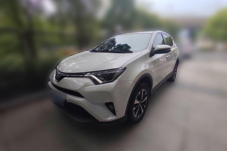 Used Toyota RAV4 2015 2.0L CVT Two-Wheel Drive Fashion Edition Guazi used car, China used car export, Used car for sale, Used cars, Cheapest cars for sale