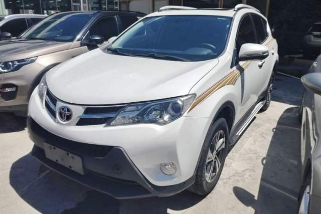 Used Toyota RAV4 2015 2.0L CVT Two-Wheel Drive Fashion Edition